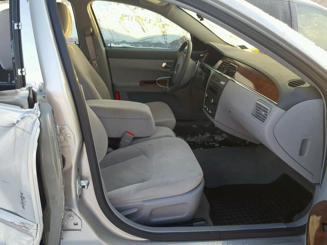 2G4WC582X61227807 - 2006 BUICK LACROSSE C SILVER photo 5