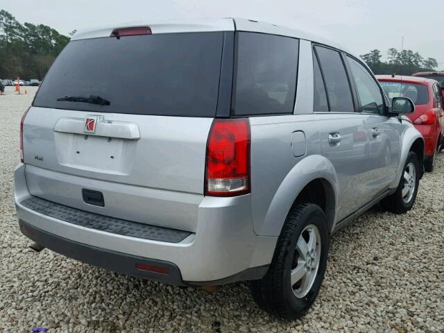 5GZCZ53476S887929 - 2006 SATURN VUE GRAY photo 4