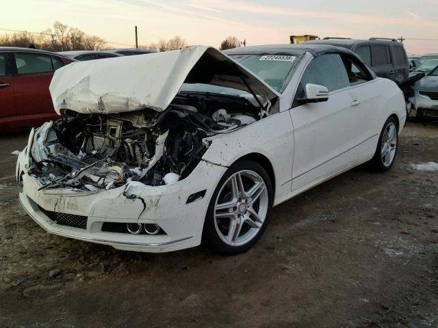 WDDKK5GF0BF038649 - 2011 MERCEDES-BENZ E 350 WHITE photo 2