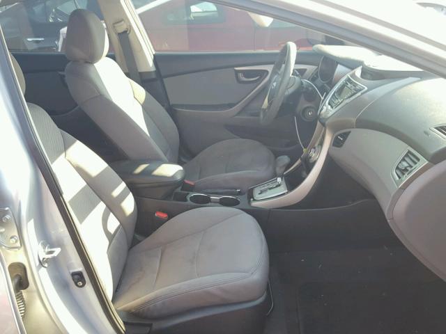 5NPDH4AE1BH038323 - 2011 HYUNDAI ELANTRA GL SILVER photo 5