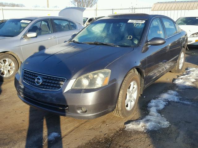 1N4BL11D95C141409 - 2005 NISSAN ALTIMA SE GRAY photo 2