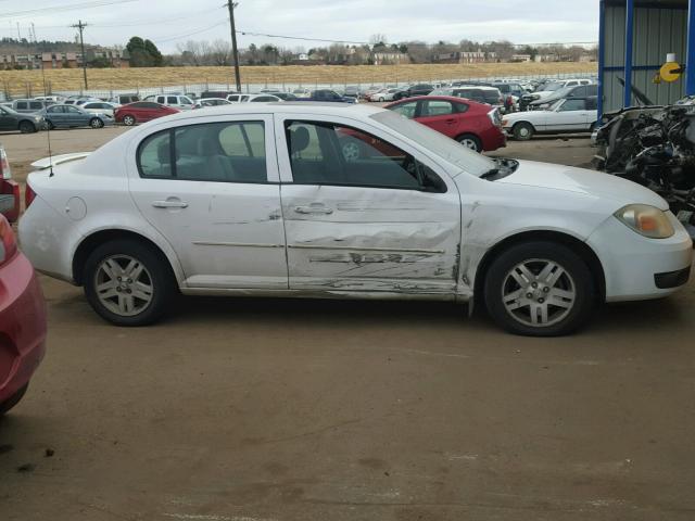 1G1AL54F957609327 - 2005 CHEVROLET COBALT LS WHITE photo 9