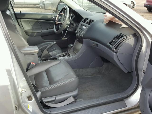 1HGCM56896A116748 - 2006 HONDA ACCORD EX SILVER photo 5