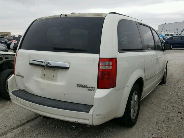 2D4RN5D13AR341766 - 2010 DODGE GRAND CARA WHITE photo 4