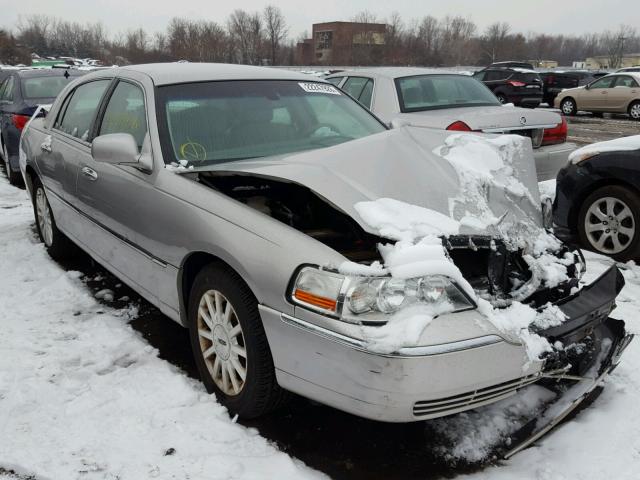 1LNHM81WX6Y607182 - 2006 LINCOLN TOWN CAR S SILVER photo 1