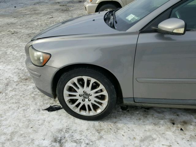 YV1MS682052059317 - 2005 VOLVO S40 T5 GRAY photo 9