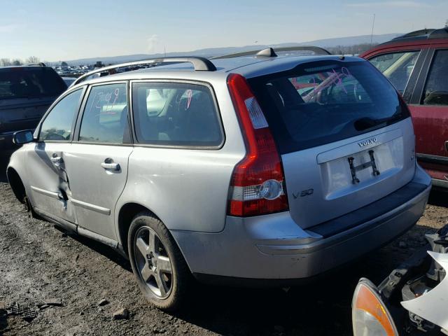 YV1MJ682X52083403 - 2005 VOLVO V50 T5 SILVER photo 3