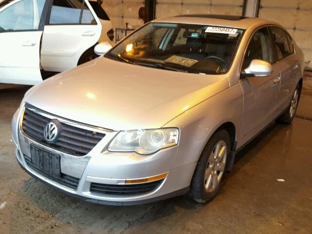 WVWAK73C56P130756 - 2006 VOLKSWAGEN PASSAT 2.0 SILVER photo 2