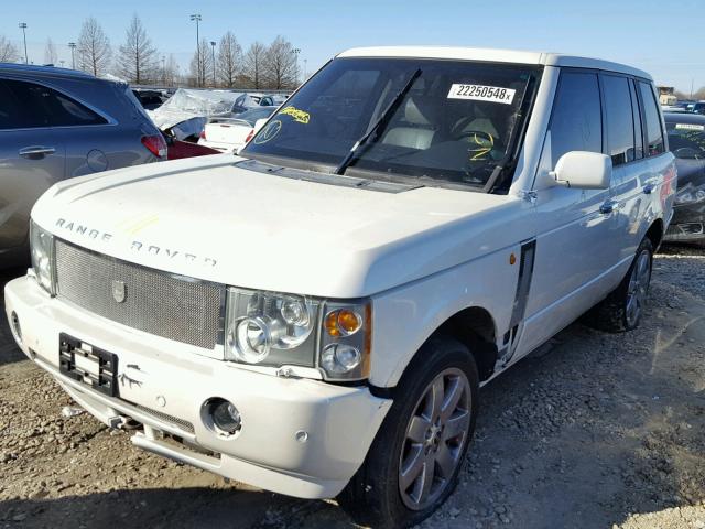 SALME11444A149983 - 2004 LAND ROVER RANGE ROVE WHITE photo 2