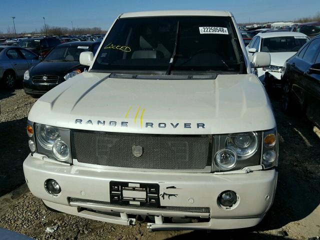 SALME11444A149983 - 2004 LAND ROVER RANGE ROVE WHITE photo 7