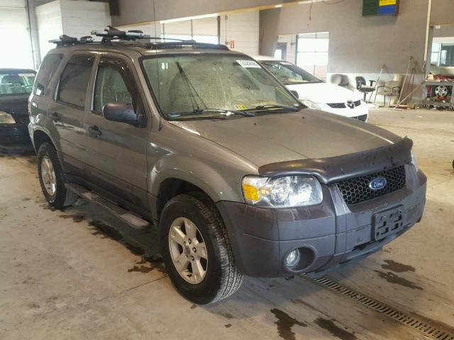 1FMYU93126KC62921 - 2006 FORD ESCAPE XLT BLUE photo 1