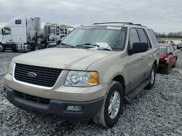 1FMRU15W04LB72219 - 2004 FORD EXPEDITION GOLD photo 2