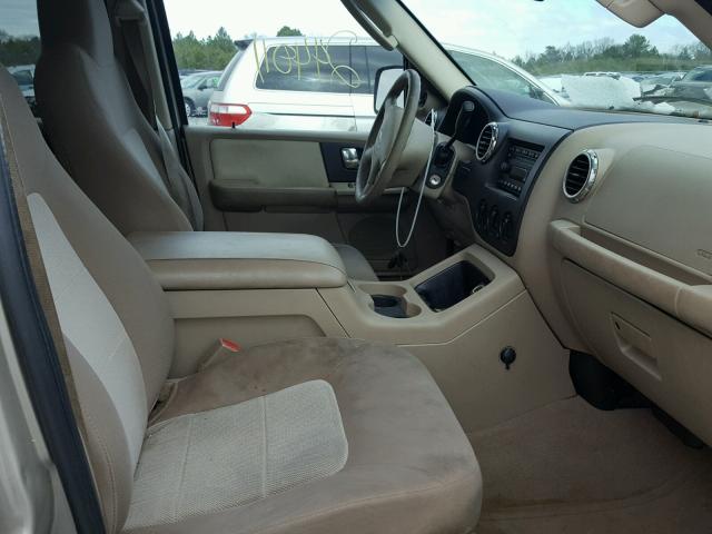 1FMRU15W04LB72219 - 2004 FORD EXPEDITION GOLD photo 5