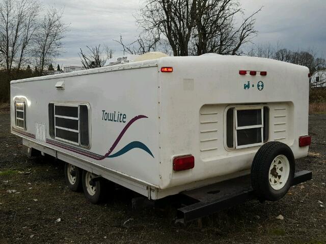 4FTDTAN291B054228 - 2001 HILO TRAILER WHITE photo 4