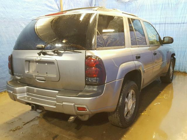 1GNDT13SX62331233 - 2006 CHEVROLET TRAILBLAZE TAN photo 4