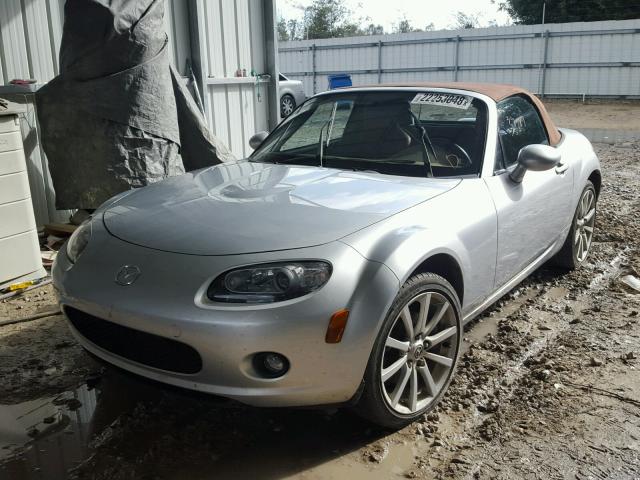 JM1NC25F460102996 - 2006 MAZDA MX-5 MIATA SILVER photo 2