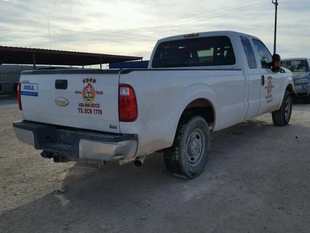 1FT7X2A66BEC67478 - 2011 FORD F250 SUPER WHITE photo 4