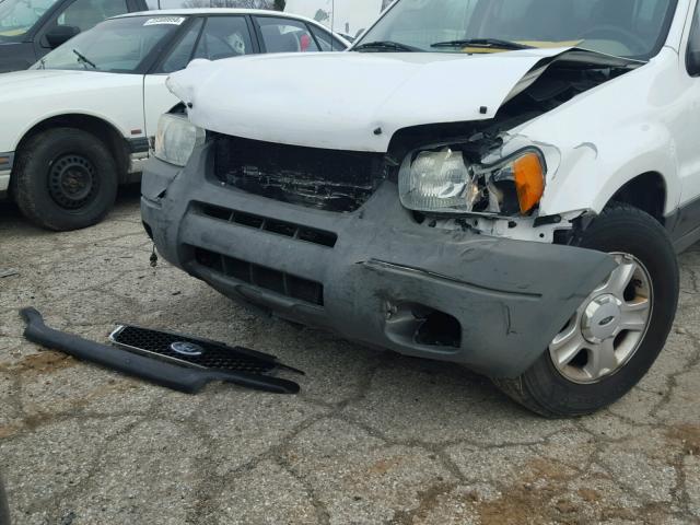 1FMYU93144DA10962 - 2004 FORD ESCAPE XLT WHITE photo 9