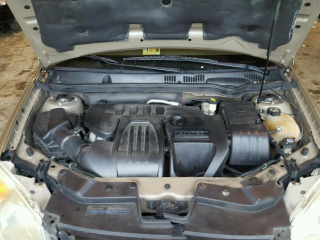 1G1AK52F657576602 - 2005 CHEVROLET COBALT TAN photo 7