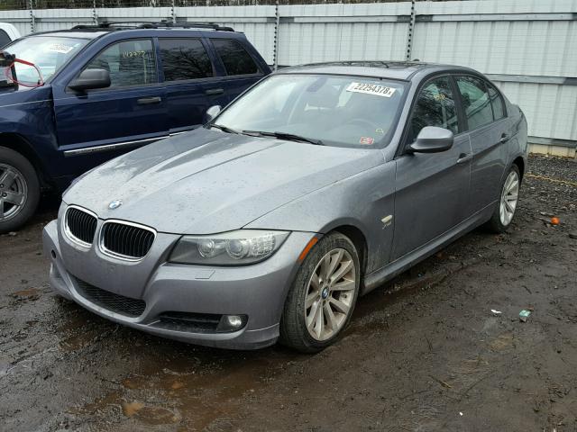 WBAPK5C54BA658735 - 2011 BMW 328 XI SUL GRAY photo 2