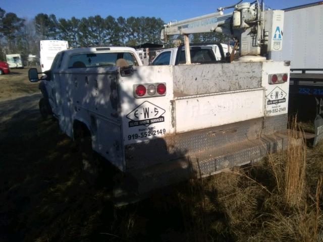 1FDAF56P46ED70394 - 2006 FORD F550 SUPER WHITE photo 3