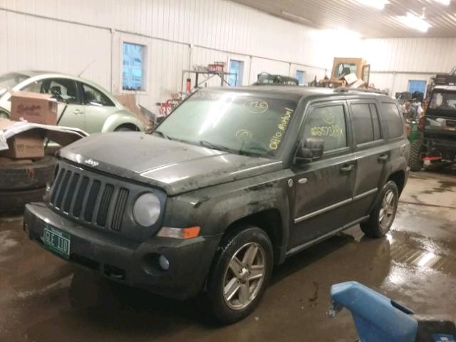 1J4NF1GB3AD623554 - 2010 JEEP PATRIOT SP GREEN photo 2