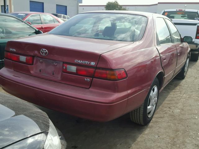 JT2BF22K7V0032252 - 1997 TOYOTA CAMRY LE RED photo 4