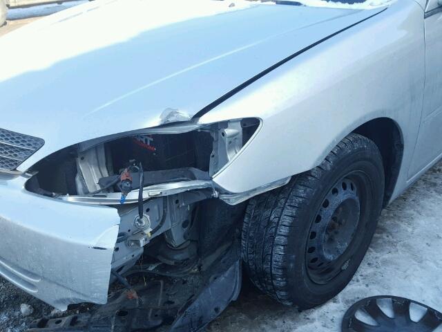 4T1BE32K84U901752 - 2004 TOYOTA CAMRY LE SILVER photo 9