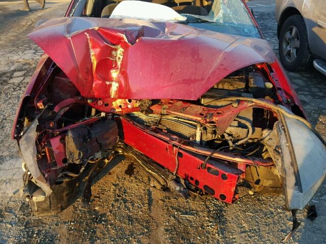 1FAFP34354W105945 - 2004 FORD FOCUS SE C RED photo 7