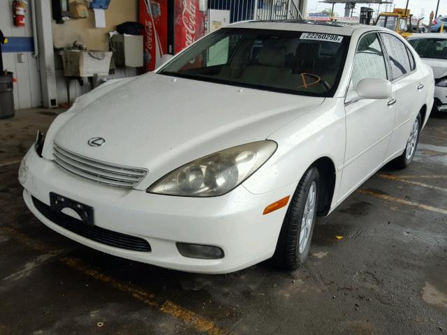 JTHBA30G245053343 - 2004 LEXUS ES 330 WHITE photo 2