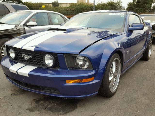 1ZVFT82H755209598 - 2005 FORD MUSTANG GT BLUE photo 2