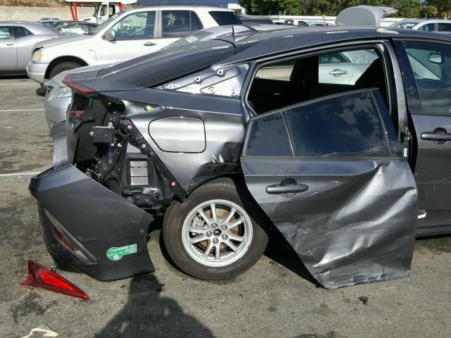 JTDKARFP2H3037477 - 2017 TOYOTA PRIUS PRIM 灰色 照片 9