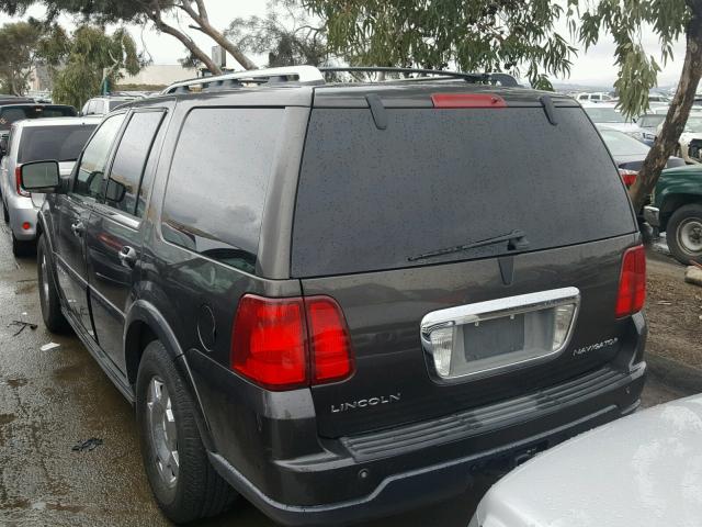 5LMFU27575LJ04799 - 2005 LINCOLN NAVIGATOR GRAY photo 3