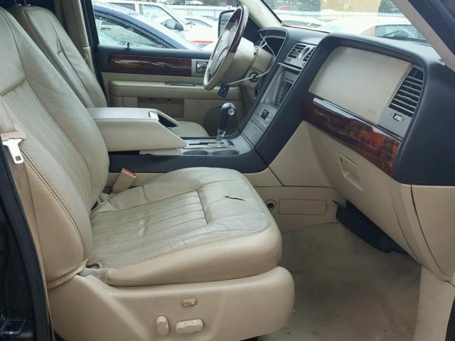 5LMFU27575LJ04799 - 2005 LINCOLN NAVIGATOR GRAY photo 5