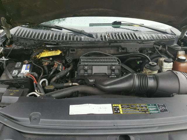 5LMFU27575LJ04799 - 2005 LINCOLN NAVIGATOR ნაცრისფერი ფოტო 7