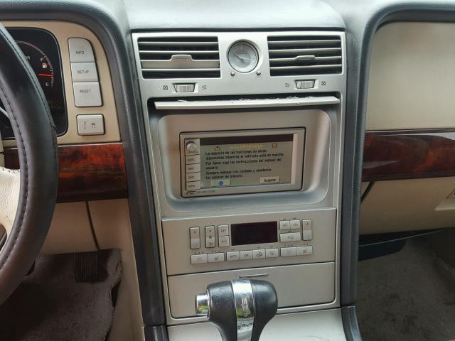 5LMFU27575LJ04799 - 2005 LINCOLN NAVIGATOR ნაცრისფერი ფოტო 9