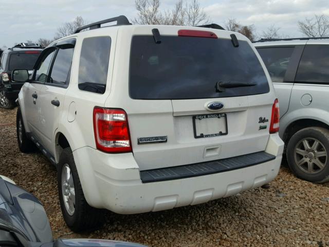 1FMCU9DG3AKA44766 - 2010 FORD ESCAPE XLT WHITE photo 3