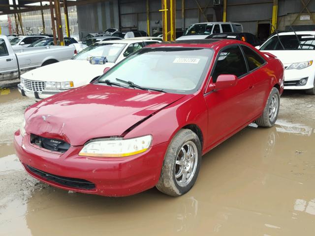 1HGCG2253XA018897 - 1999 HONDA ACCORD EX RED photo 2