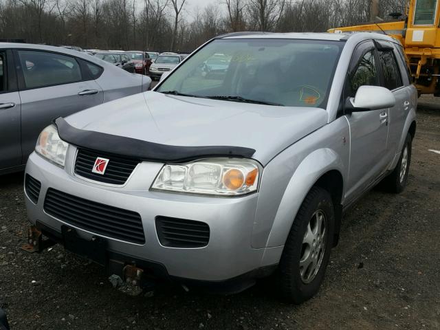 5GZCZ634X6S820943 - 2006 SATURN VUE SILVER photo 2