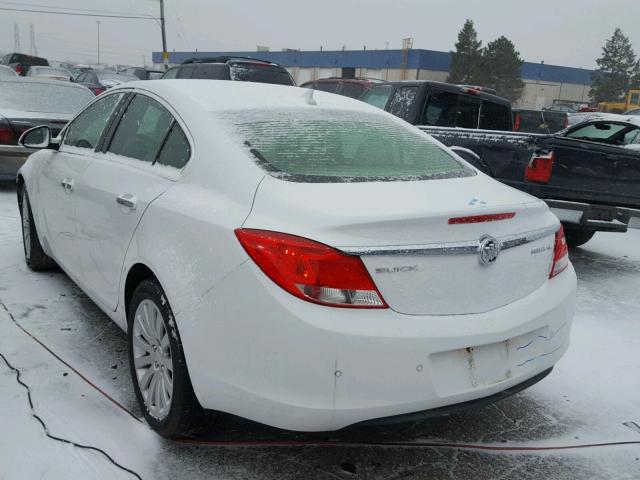 2G4GS5EK0C9117325 - 2012 BUICK REGAL PREM WHITE photo 3