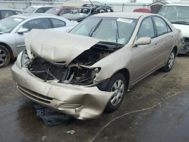 4T1BE32K22U543416 - 2002 TOYOTA CAMRY LE GOLD photo 2