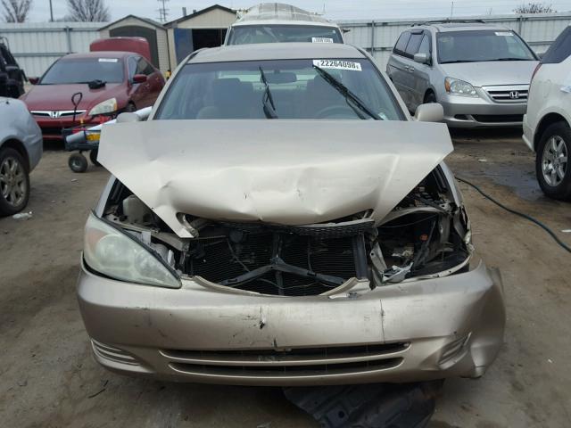 4T1BE32K22U543416 - 2002 TOYOTA CAMRY LE GOLD photo 7