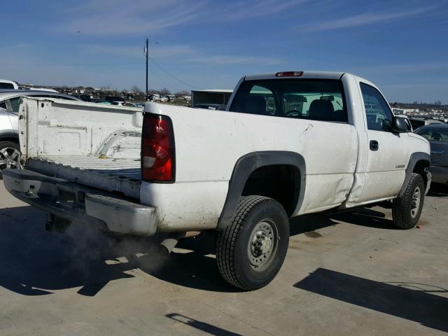 1GCHC24U57E102569 - 2007 CHEVROLET SILVERADO WHITE photo 4