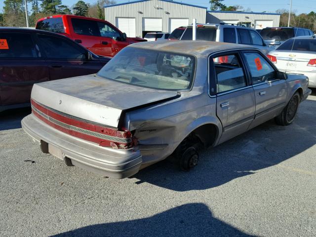 1G4AG55M3T6447458 - 1996 BUICK CENTURY SP SILVER photo 4