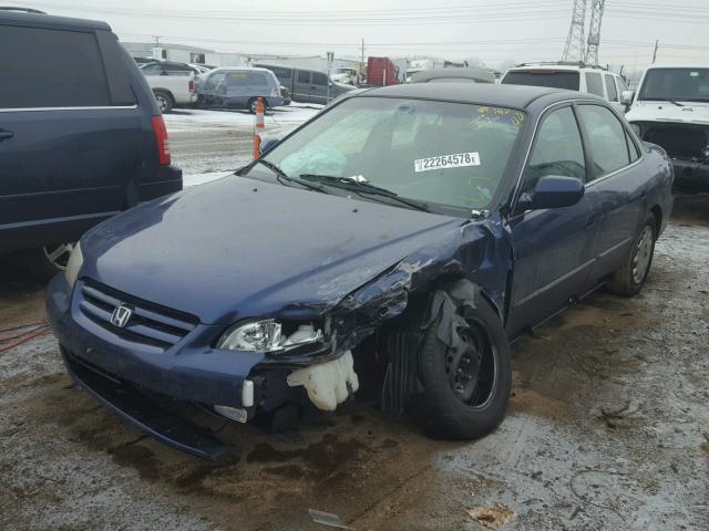 1HGCG56462A001667 - 2002 HONDA ACCORD LX BLUE photo 2