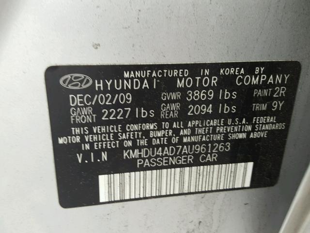 KMHDU4AD7AU961263 - 2010 HYUNDAI ELANTRA BL SILVER photo 10