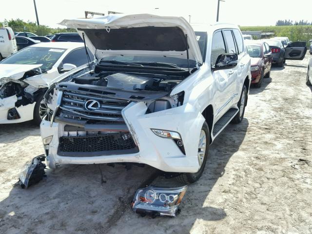 JTJBM7FX5J5185335 - 2018 LEXUS GX BASE WHITE photo 2