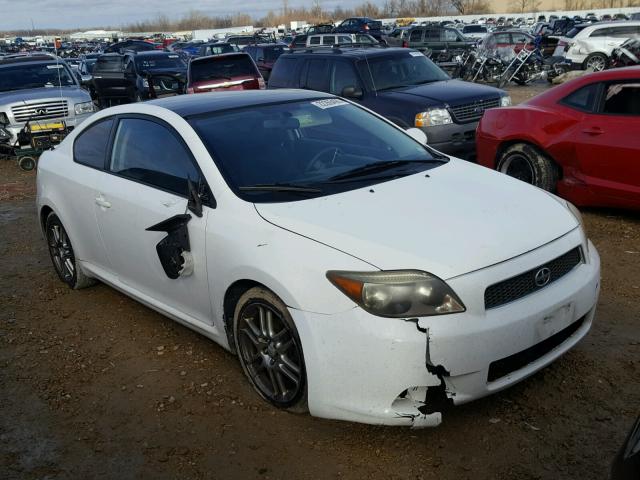 JTKDE167360081705 - 2006 TOYOTA SCION TC WHITE photo 1