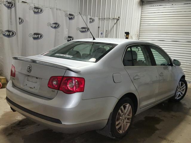 3VWEF71K47M193643 - 2007 VOLKSWAGEN JETTA WOLF SILVER photo 4