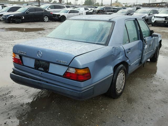 WDBEB33D4HA458919 - 1987 MERCEDES-BENZ 300 DT BLUE photo 4